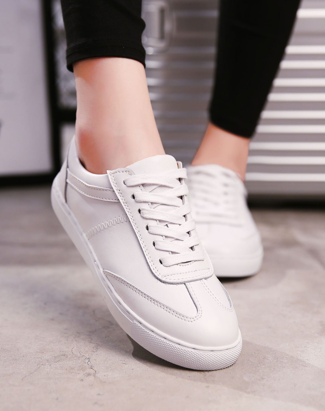 卡依特春秋季新款小白鞋女真皮板鞋运动平底鞋女鞋真皮休闲鞋春鞋单鞋