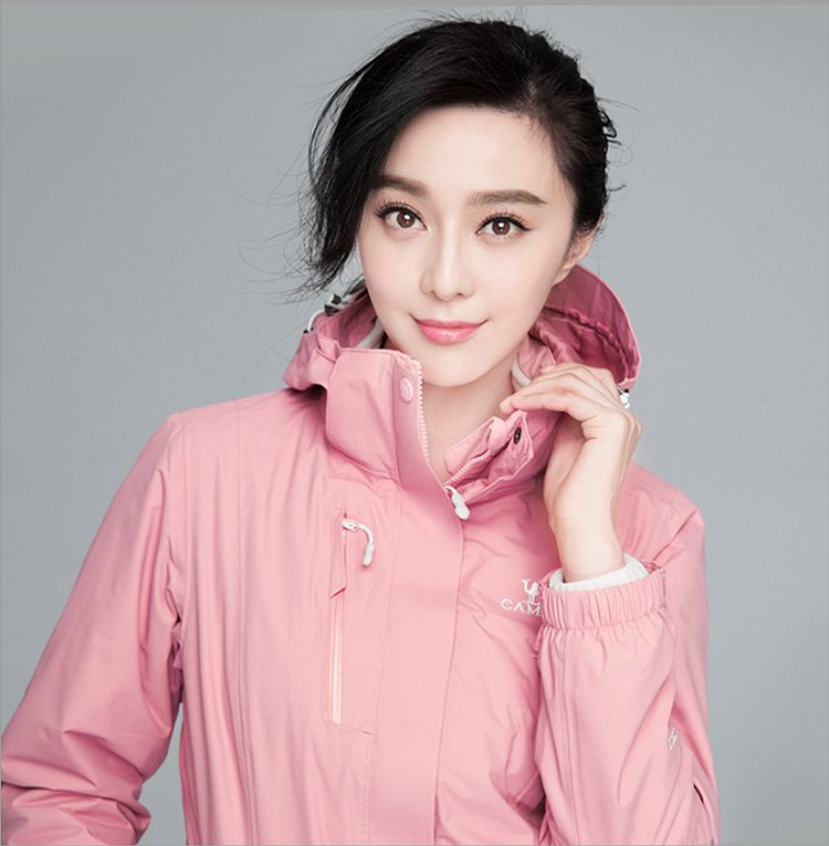 范冰冰同款骆驼户外美国杜邦面料防污三合一 女款冲锋衣