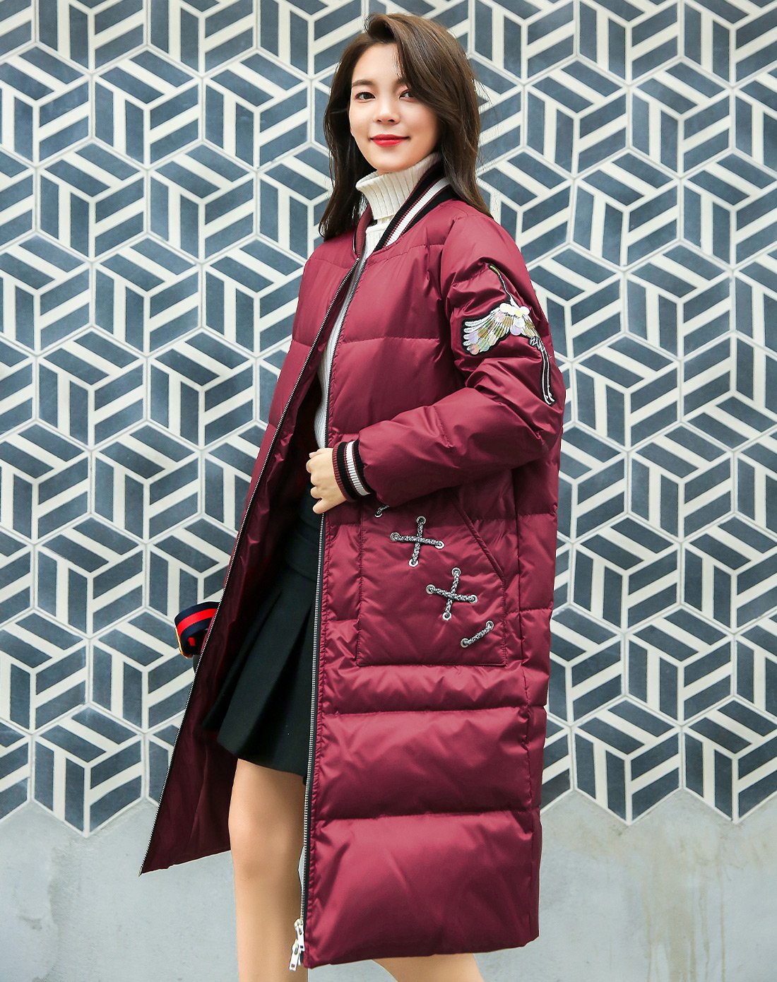 eptison衣品天成 2018春装新款韩版女装珠片绣绑带领羽绒服外套女中长