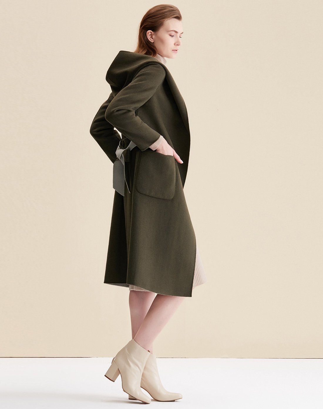 舒朗【2017年新品】优雅淑女连帽系带显瘦撞色双面呢羊毛大衣(两面穿)