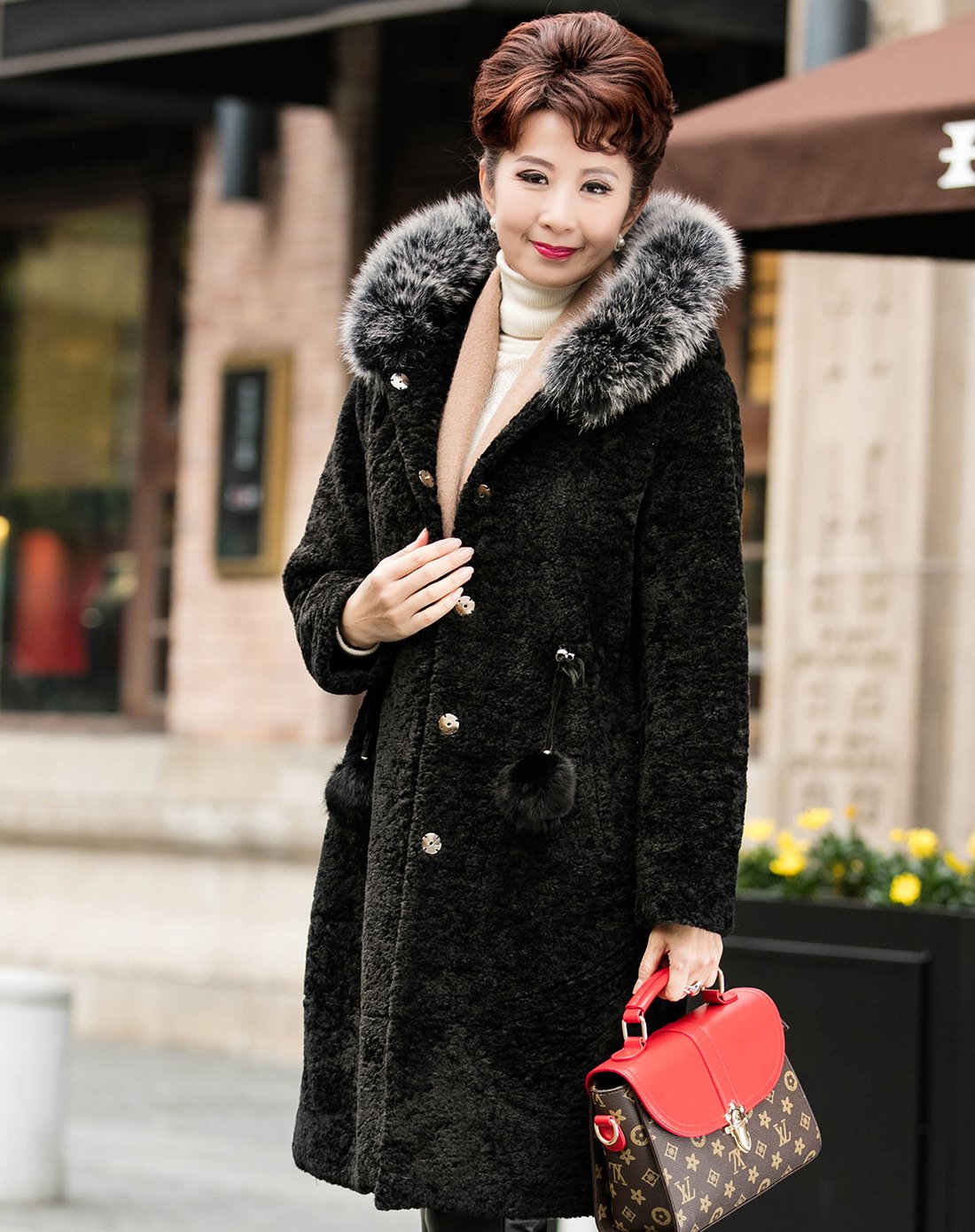 气质中老年女装妈妈冬装外套羊剪绒工艺大衣新款中长款仿皮草外套