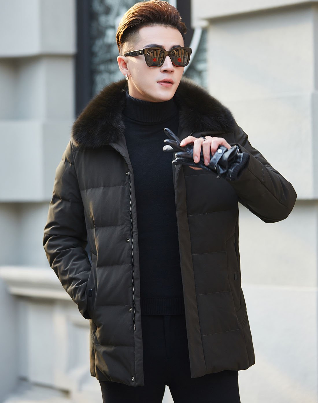 冬季狐狸毛领外套商务休闲高端男士羽绒服