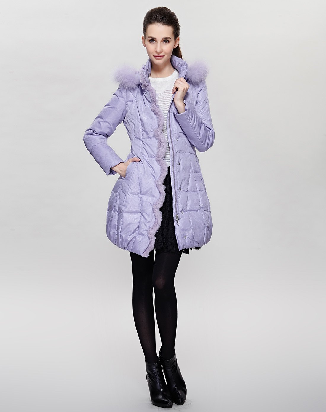 美之藤冬季中长款香芋色暗花狐狸毛领女士连帽羽绒服