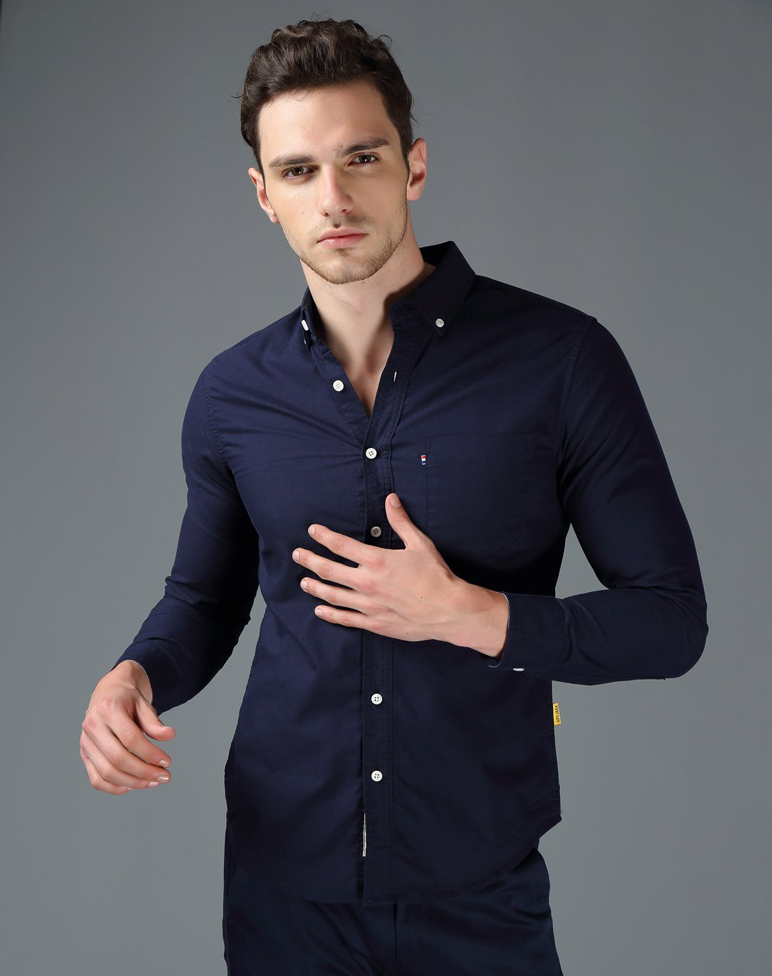 时尚休闲 男士衬衫 翻领长袖