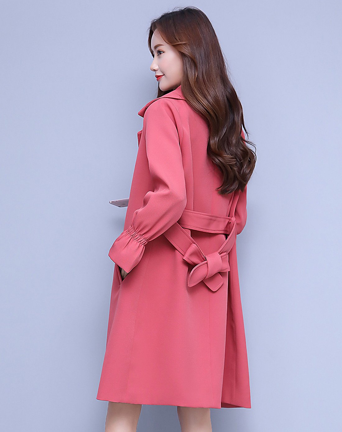 春装 翻领喇叭袖口中长款女款风衣