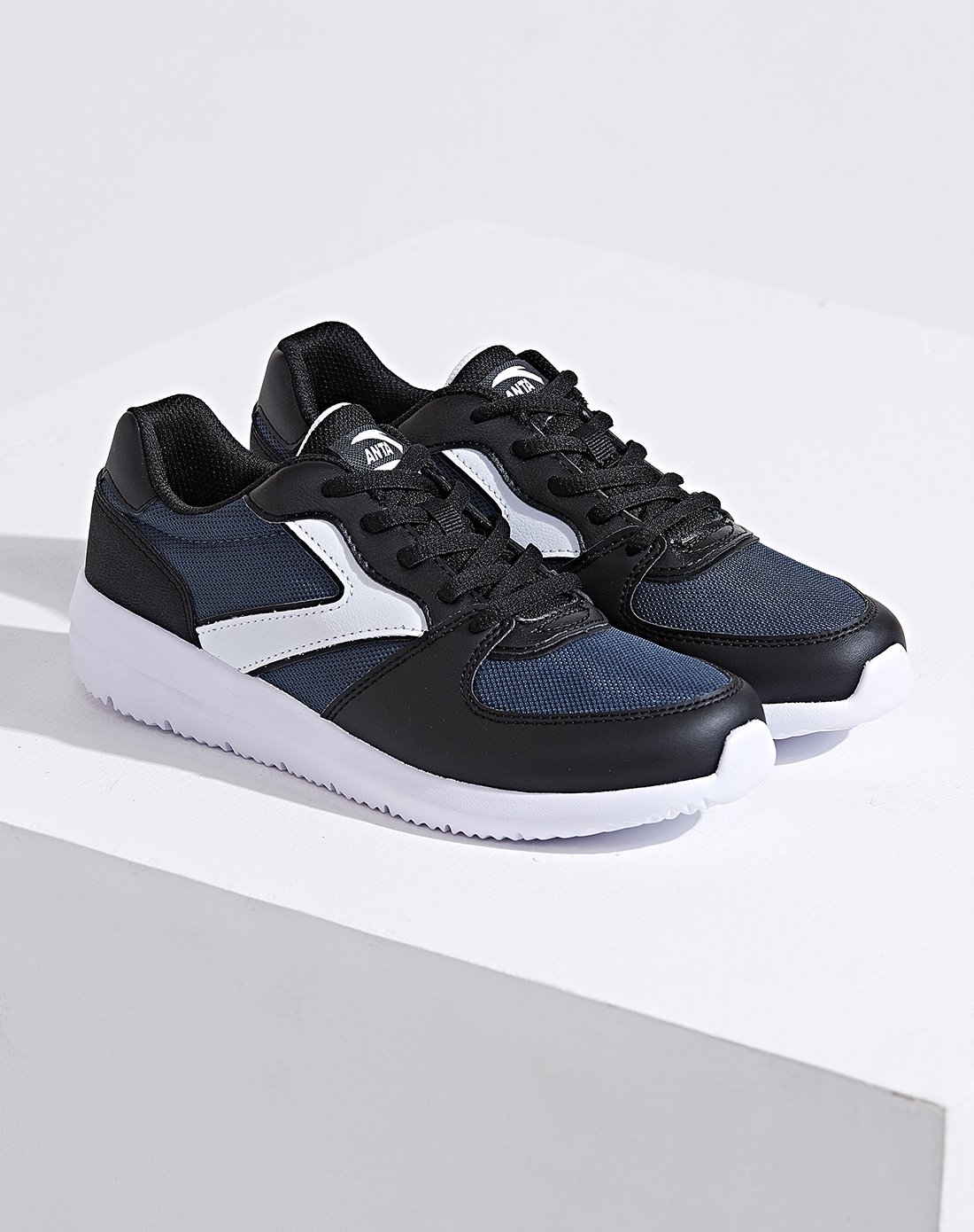 安踏 轻便缓震 女款休闲鞋 生活系列