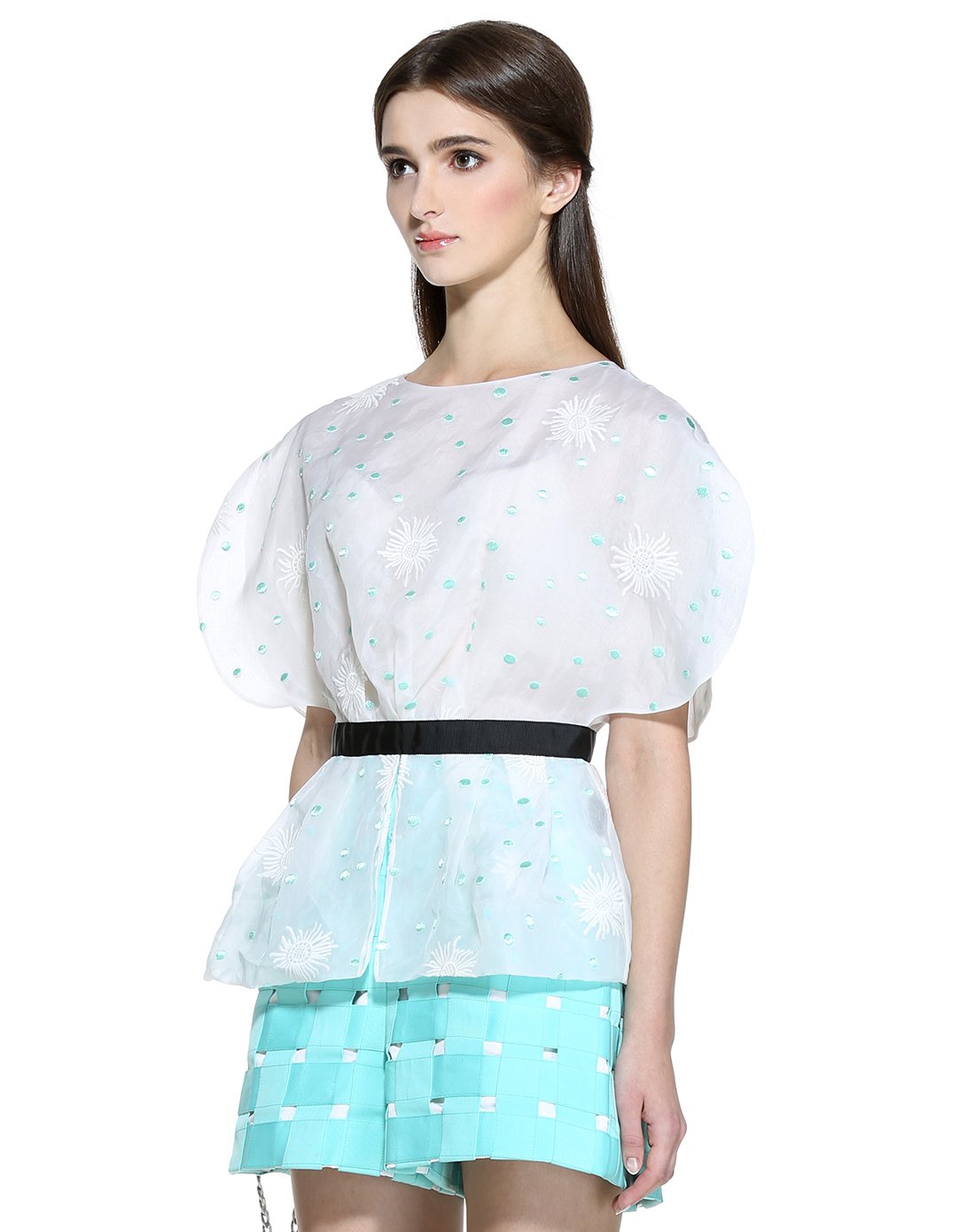 夏季桑蚕丝蝴蝶袖收腰刺绣套头短袖衬衫上衣女