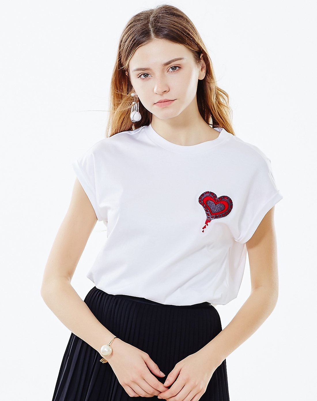 刺绣趣味图案连袖t恤