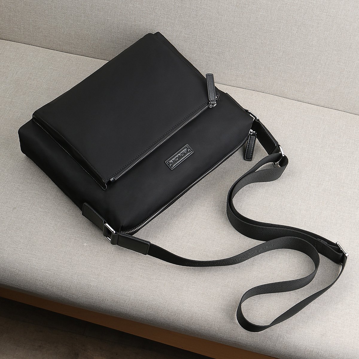 稻草人男包牛津纺横款休闲帆布包背包潮单肩包男士斜挎包