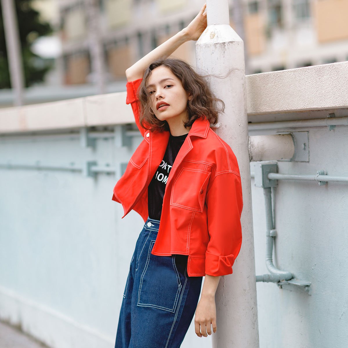 2018年新品长袖短款橘红色时尚休闲夹克外套上衣