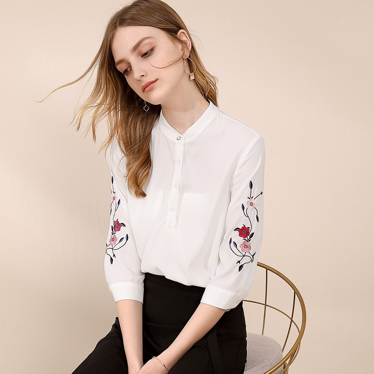 【唯品会】 凡琴立领绣花七分袖雪纺衫简约通勤纯色女式衬衫上衣382v0