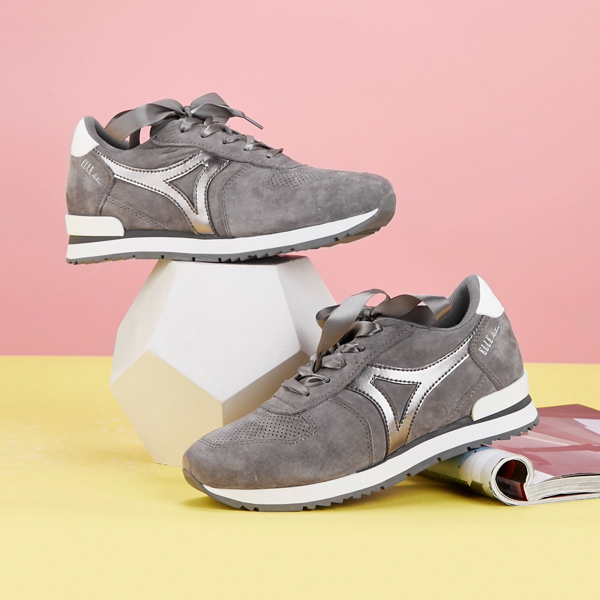 女款猪头层皮革/超细纤维合成革女鞋女式生活运动鞋休闲鞋