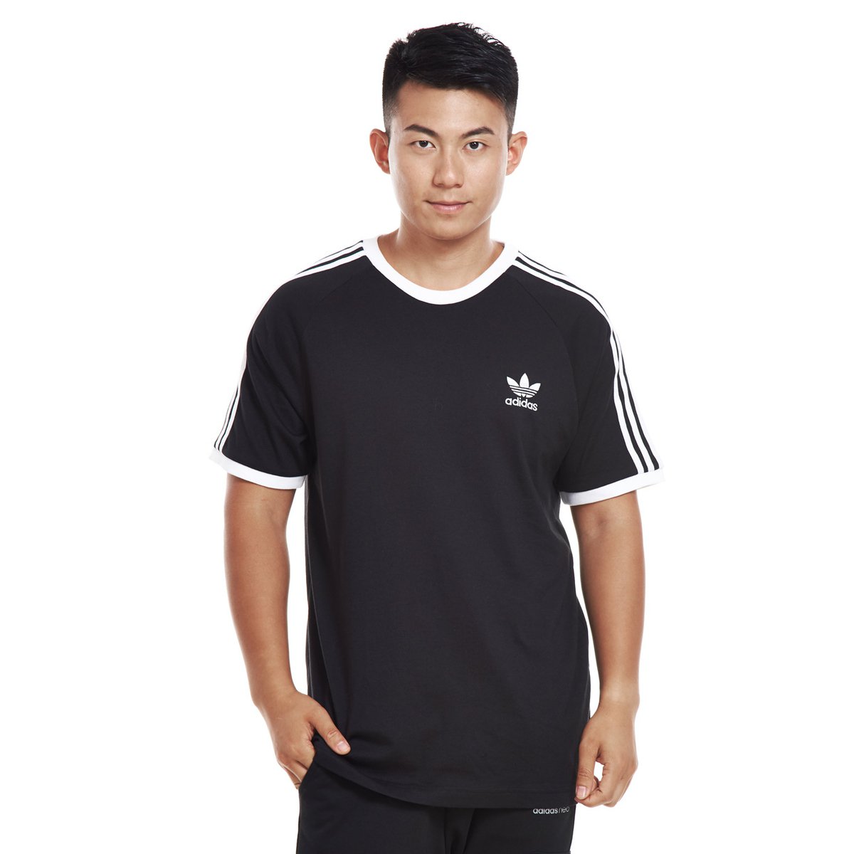 阿迪达斯adidas 三叶草 舒适透气 男款短袖t恤男式t恤 . s