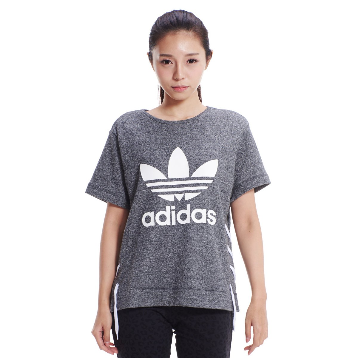 阿迪達斯adidas 三葉草大logo 透氣排汗 女款短袖t恤女款運動t恤 . 36