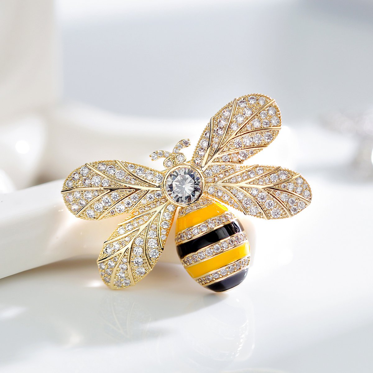 韩版可爱蜜蜂胸针女外套别针胸花百搭衣服配饰徽章领针饰品