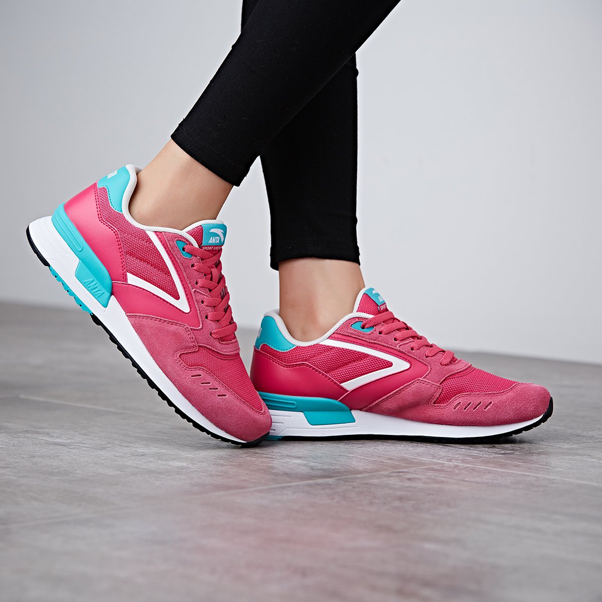 安踏 休闲复古 女款休闲鞋 生活系列