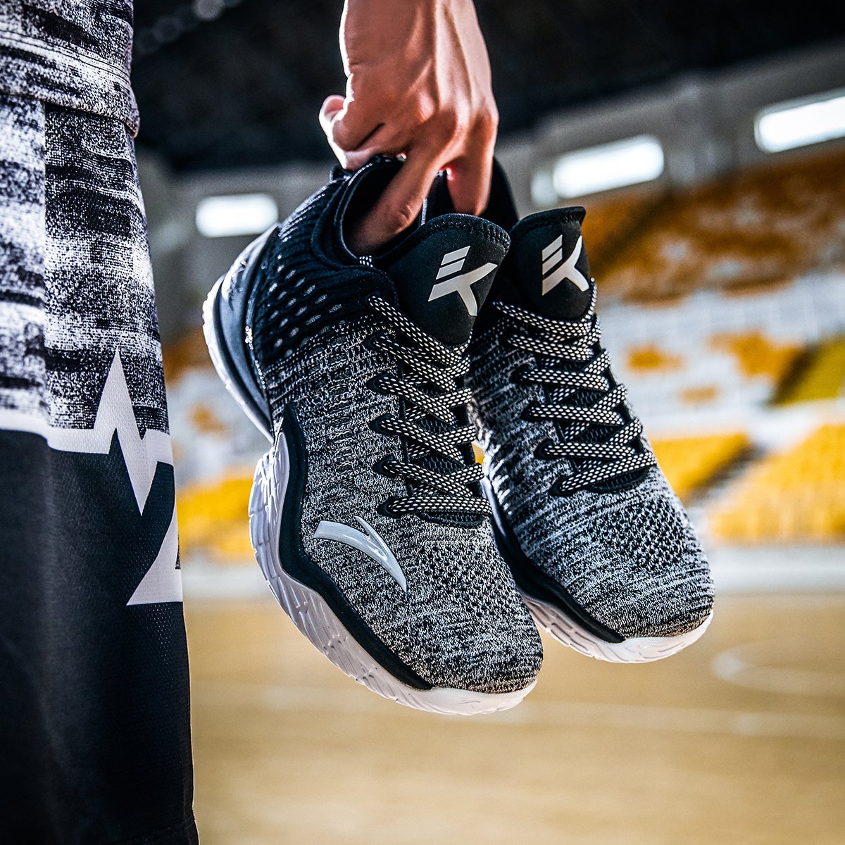 安踏 新款kt3汤普森 男款篮球鞋 篮球系列 2018新款