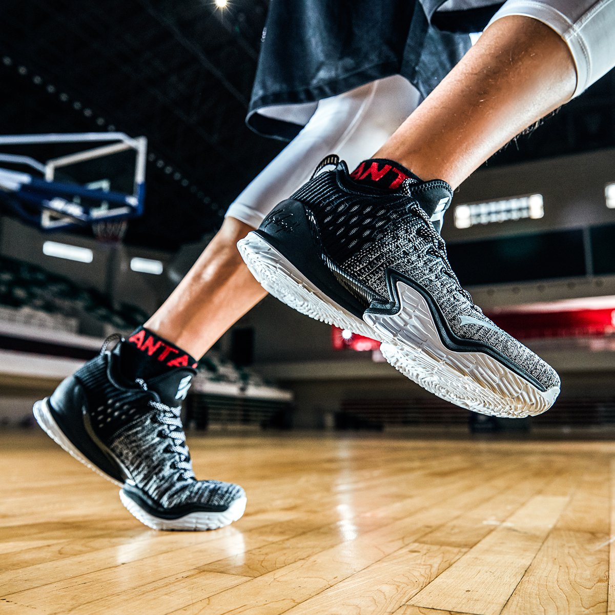 安踏 新款kt3汤普森 男款篮球鞋 篮球系列 2018新款