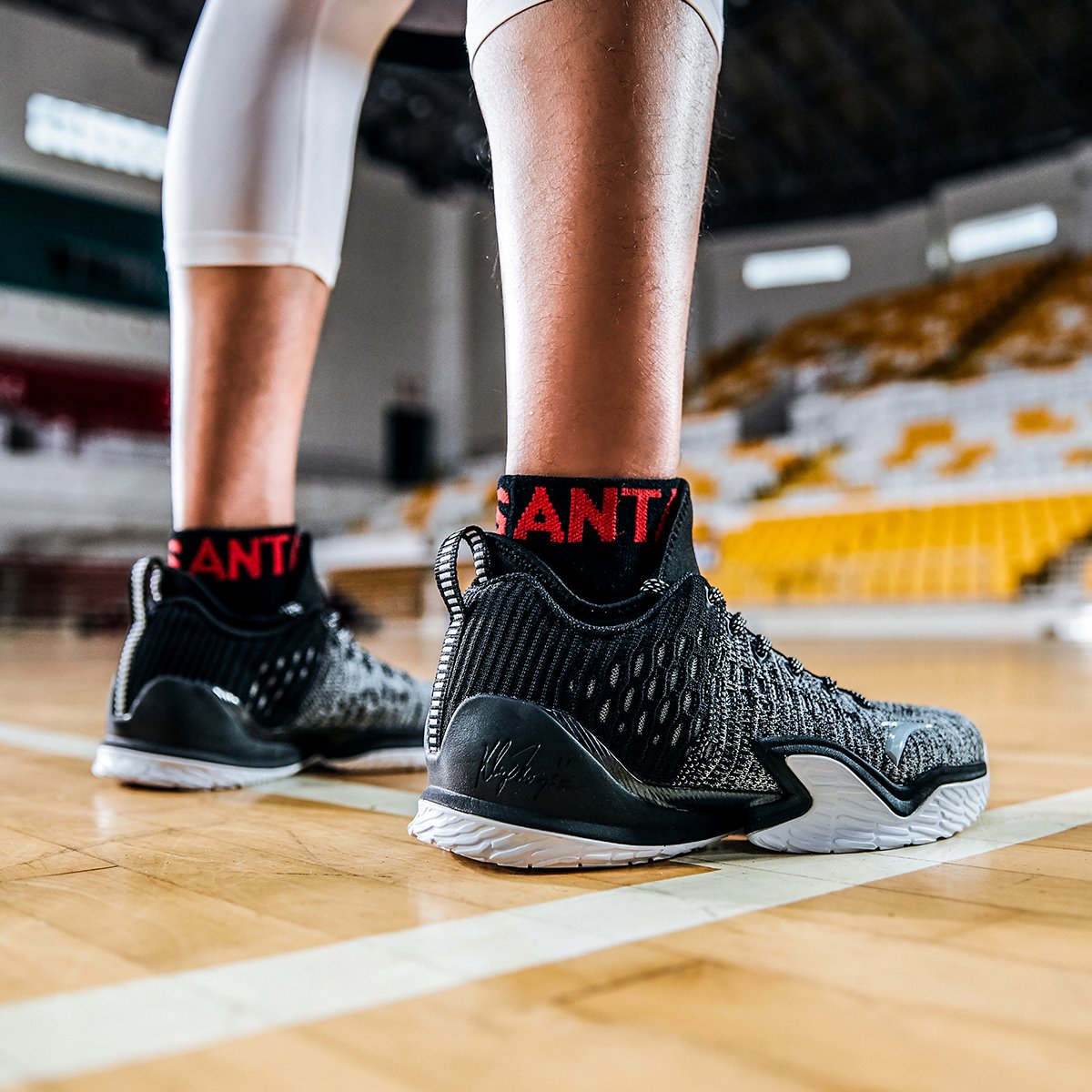 安踏 新款kt3汤普森 男款篮球鞋 篮球系列 2018新款