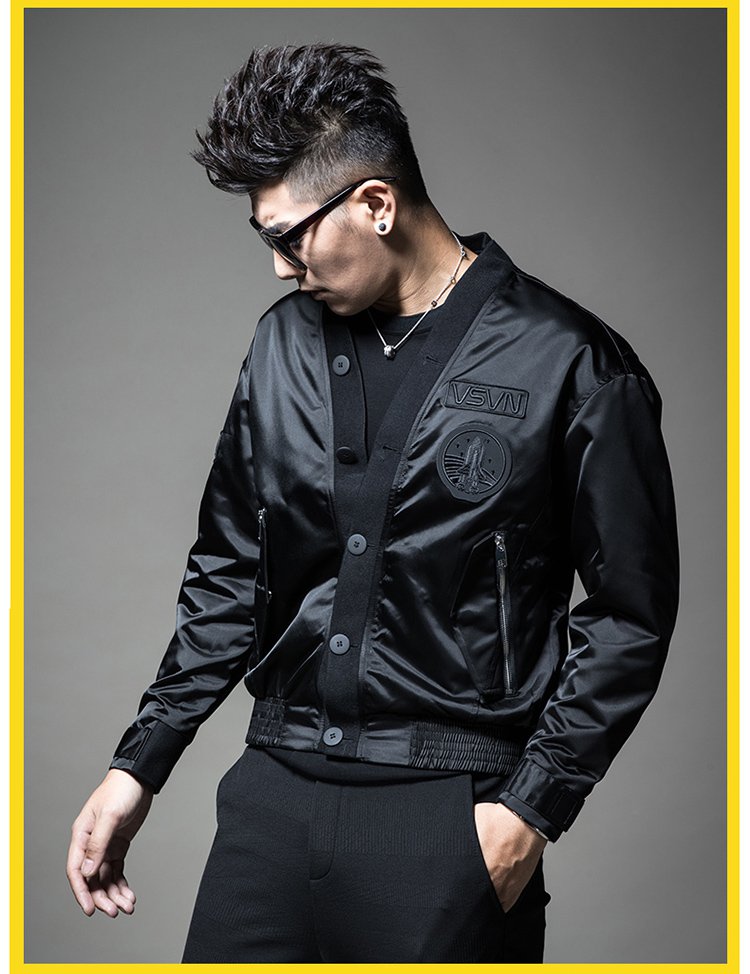 圣希梵春款潮男纯色字母图案刺绣立领修身男士夹克