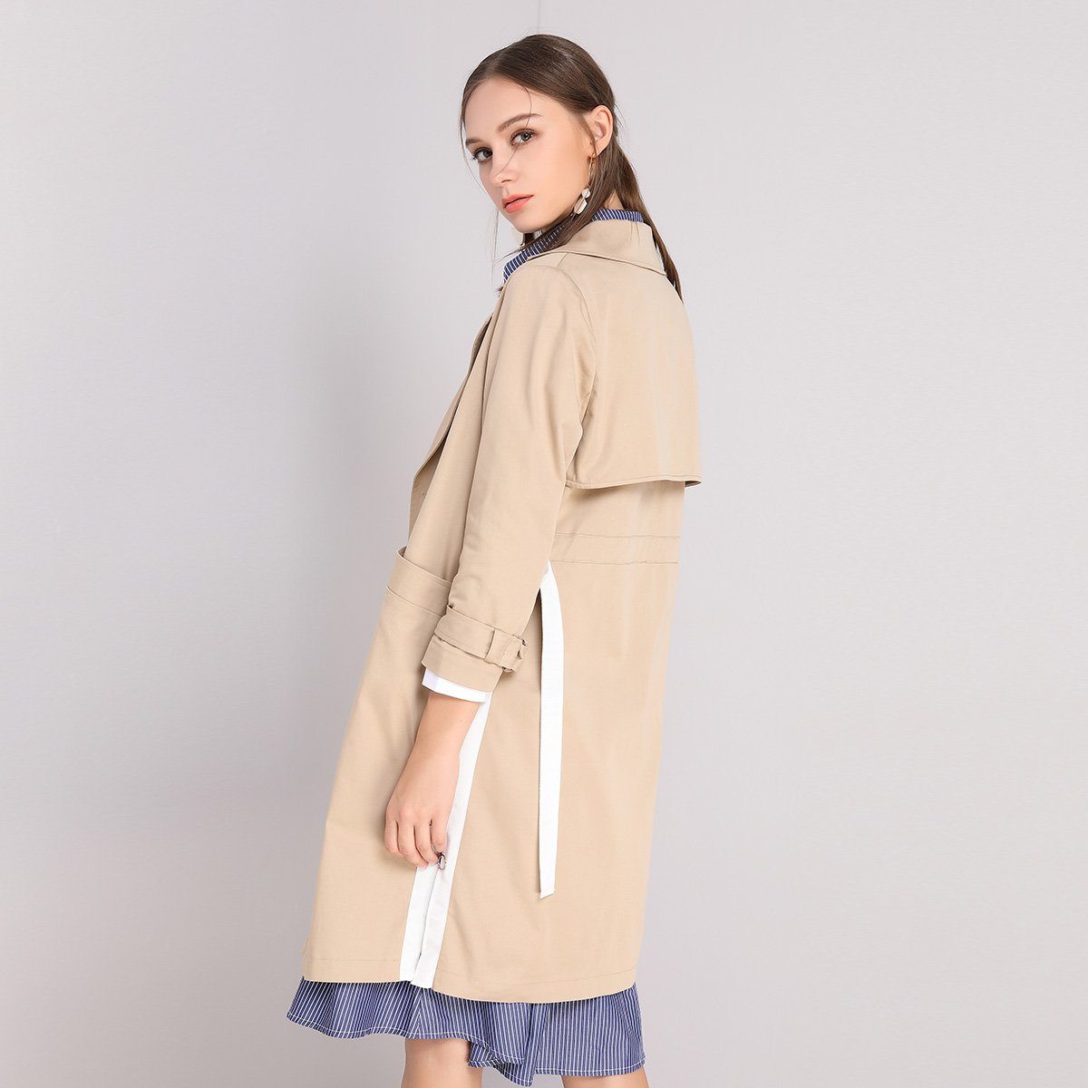 葆斯奴 秋新品设计师定制款时尚侧身织带风衣女装外套