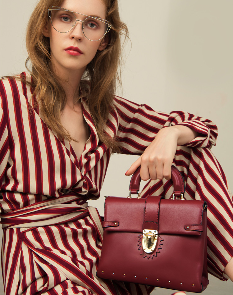 万里马 2018新品女包别致经典女包复古潮流百搭时尚手提包