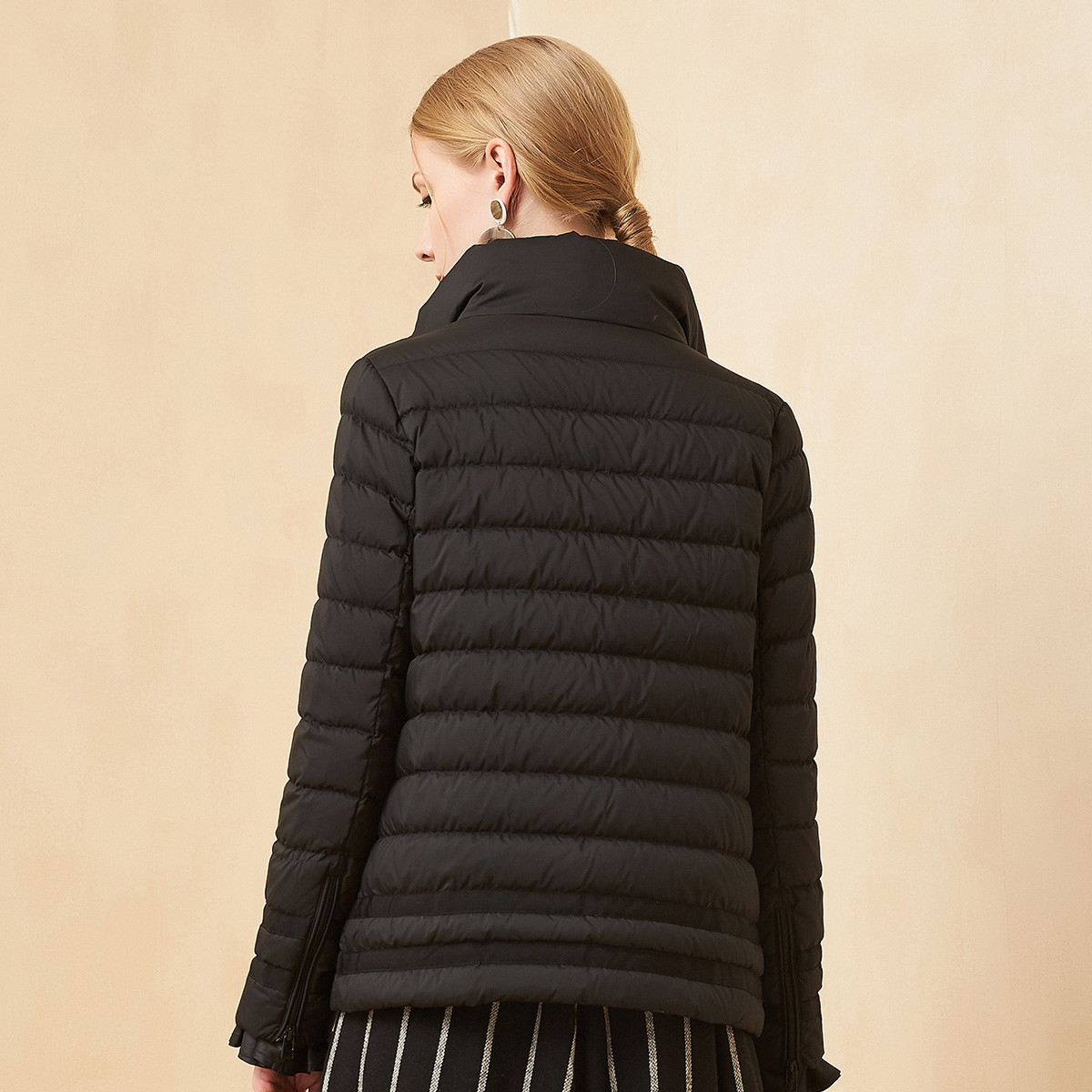 敦奴时尚纯色拉链立领女士羽绒服