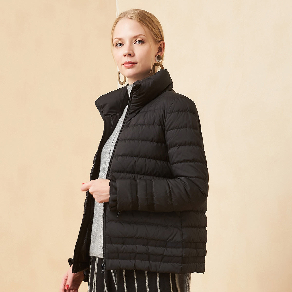 敦奴时尚纯色拉链立领女士羽绒服