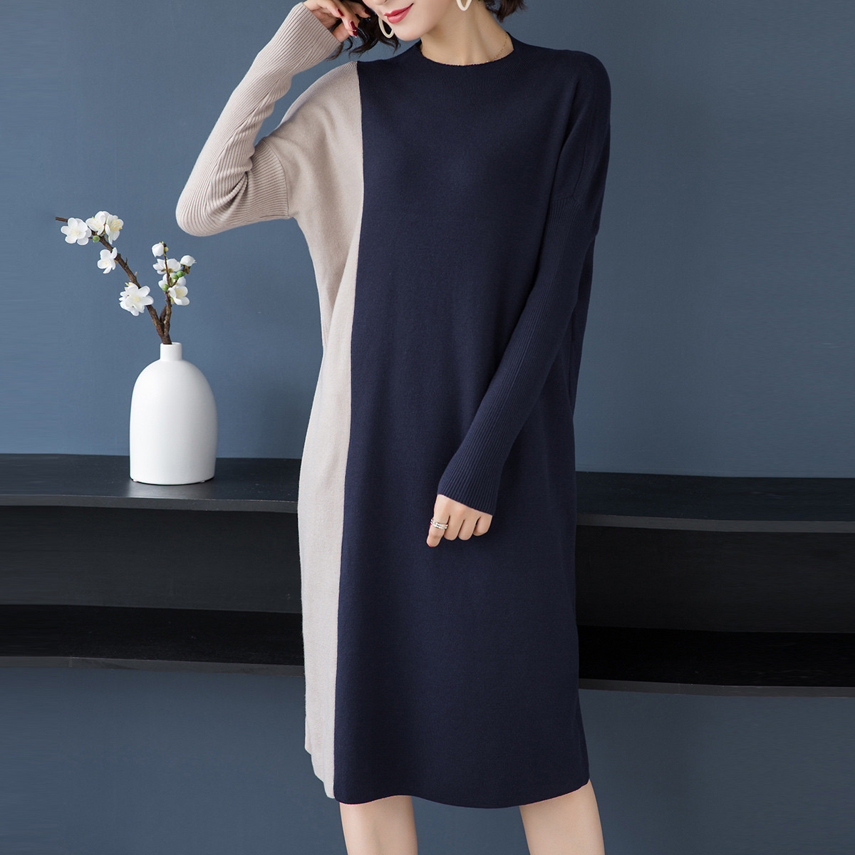 款圆领撞色拼色长袖时尚潮流百搭宽松直筒显瘦针织连衣裙长裙外穿内搭