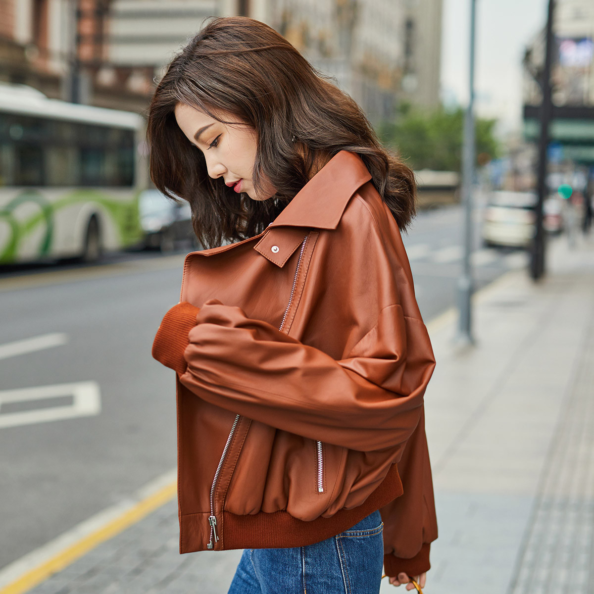 雪豹 时尚个性蝙蝠袖真皮皮衣女士夹克 棕色 40(160/84a)