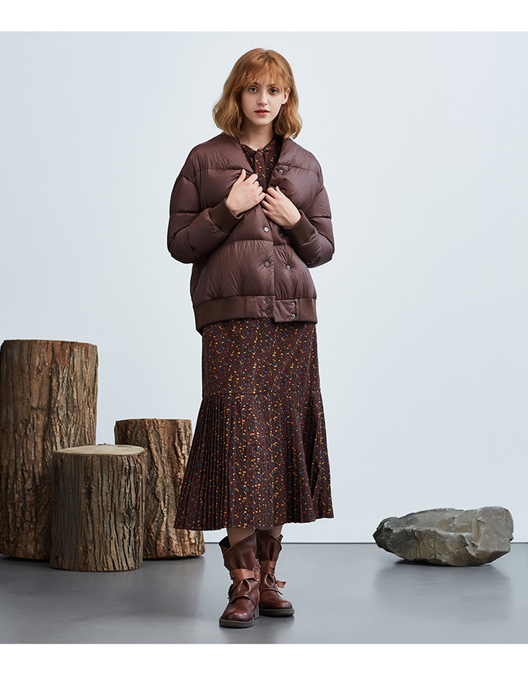 菀草壹冬装新款棕色短款羽绒服女 韩版宽松v领暗扣外套上衣女式羽绒服