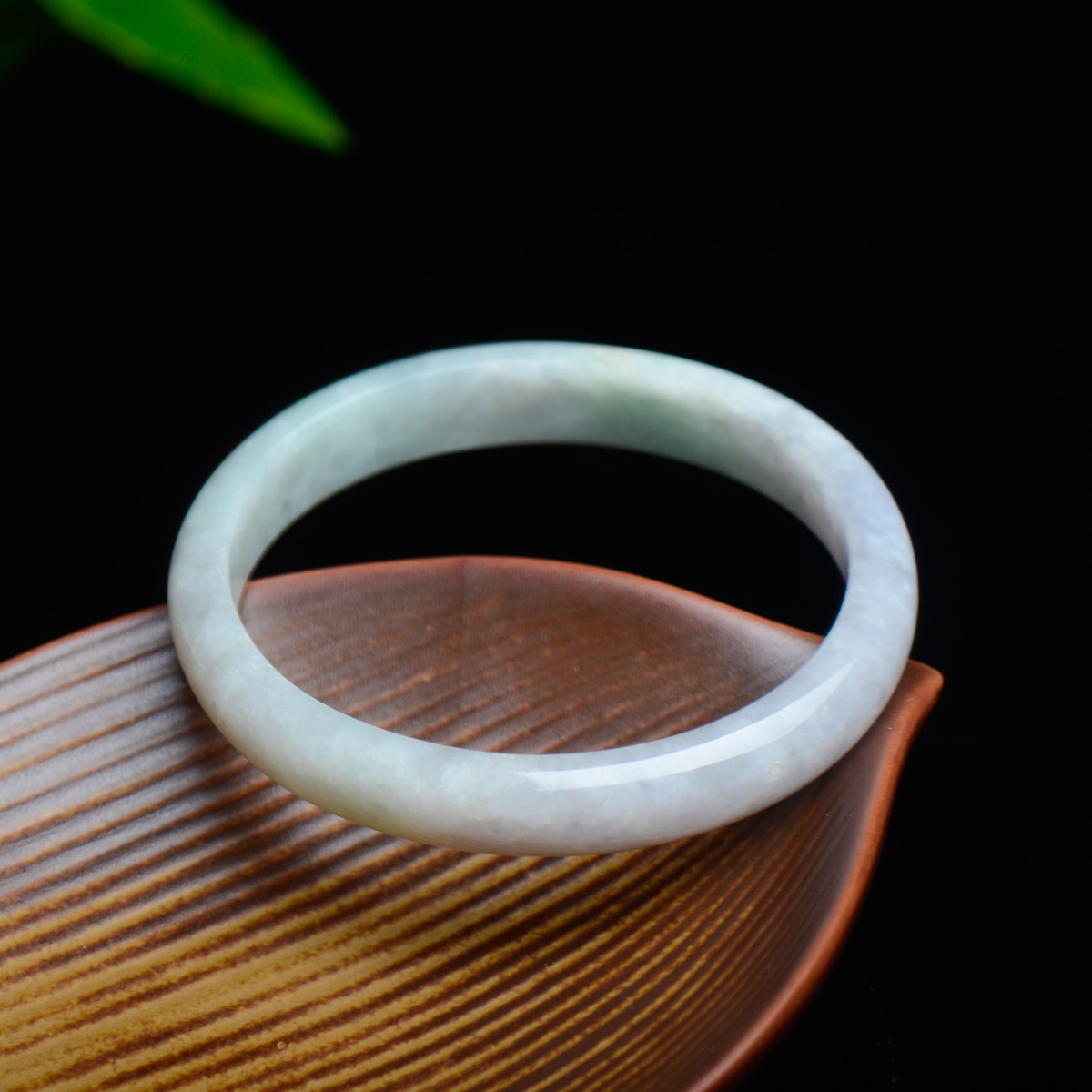 冰糯种椭圆翡翠贵妃镯a货玉镯玉手镯附证书