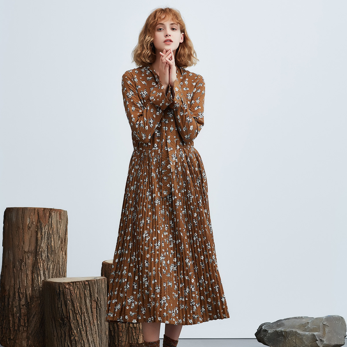 菀草壹新款印花套头长款连衣裙女 文艺宽松百褶裙裙子连衣裙