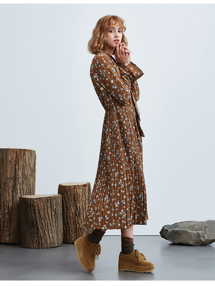 菀草壹新款印花套头长款连衣裙女 文艺宽松百褶裙裙子连衣裙