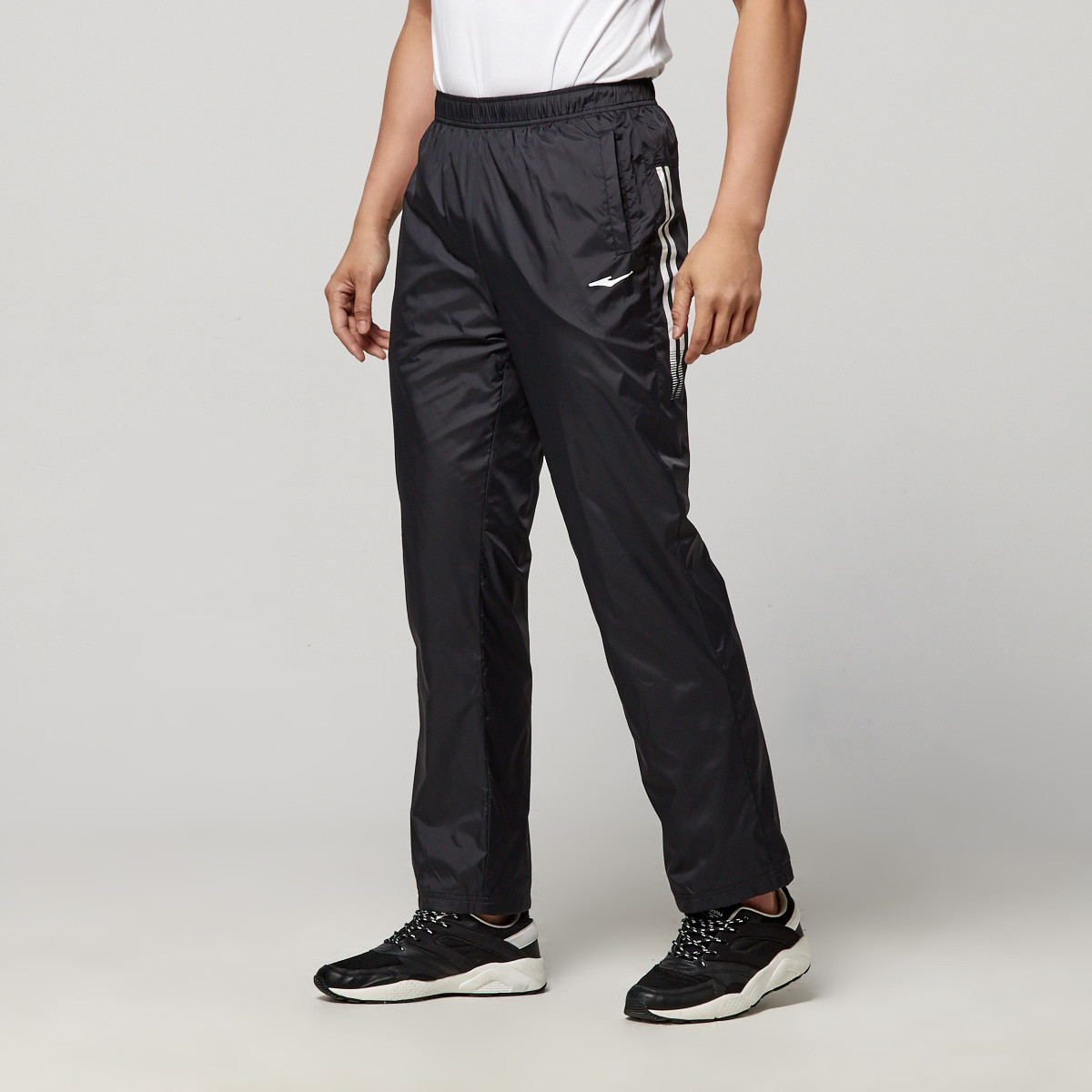 鸿星尔克 加厚时尚舒适男款运动长裤 综训系列男裤