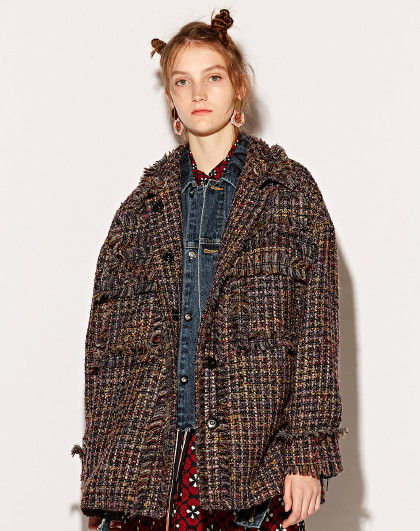 地素2018秋冬新款翻领粗花呢暗扣中长外套大衣