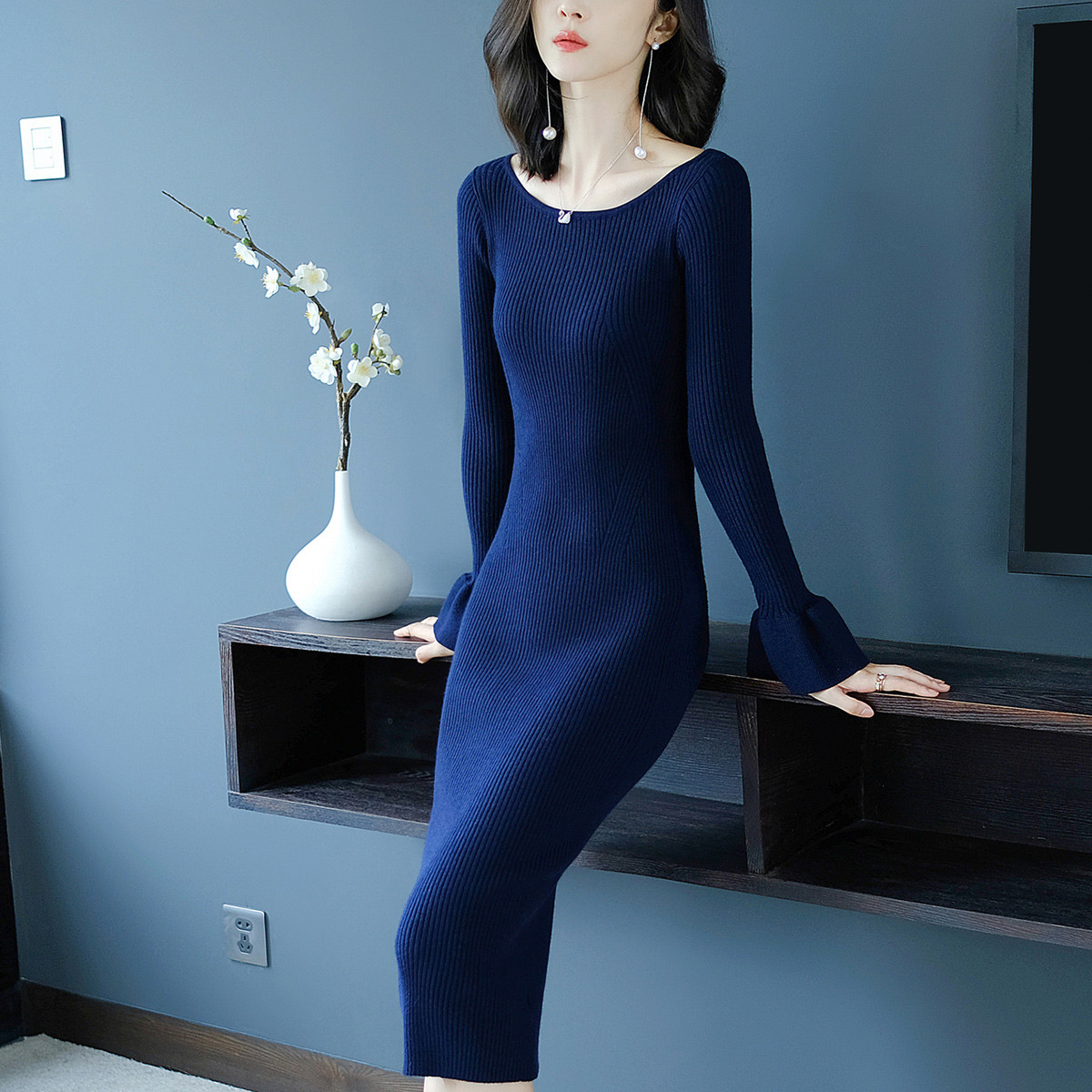 设计坑条修身显瘦简约通勤知性气质优雅中长款包臀弹力打底针织连衣裙