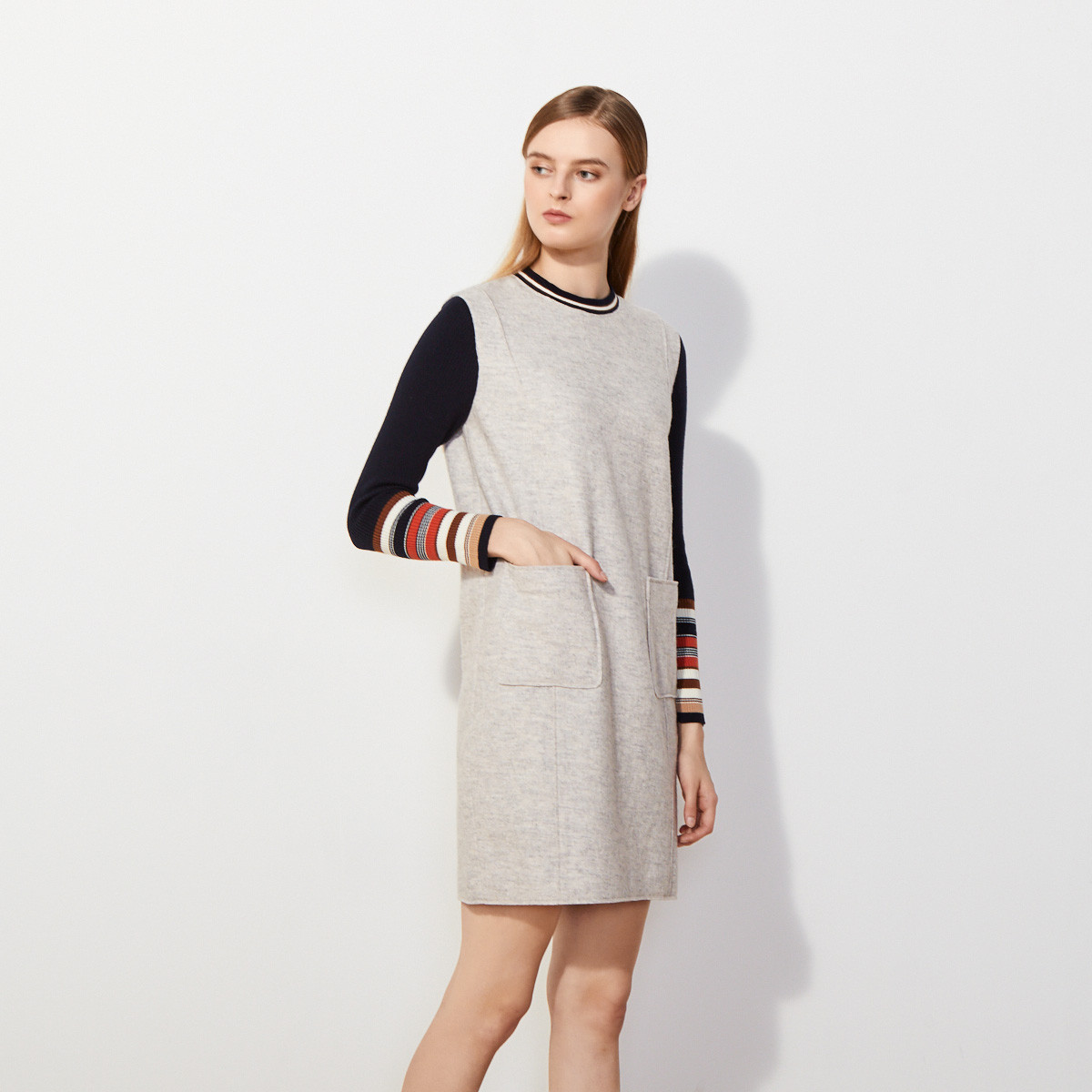 影儿恩裳商场同款时尚休闲羊毛h廓形条纹连衣裙