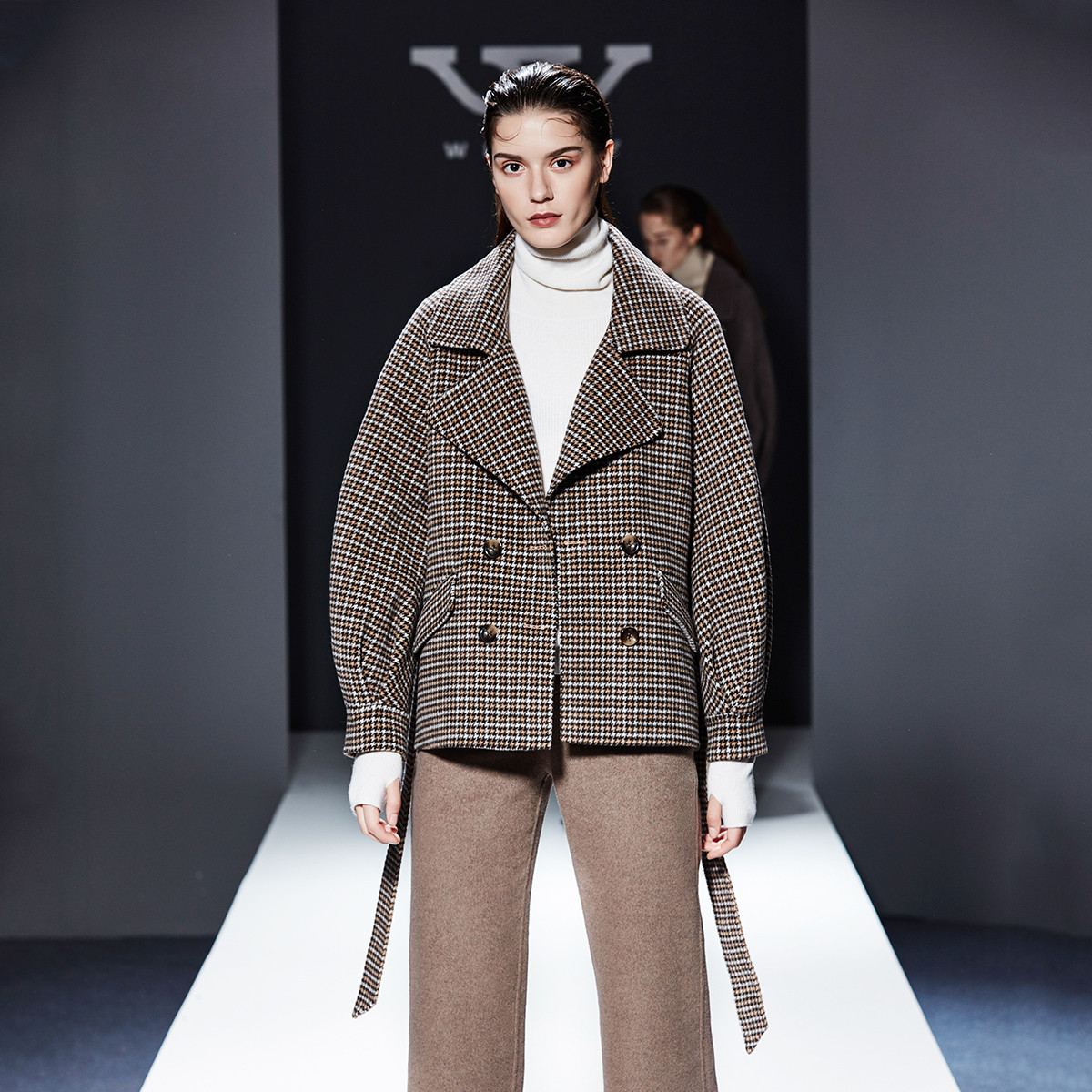 双面羊绒大衣女短款2018新款小个子秋冬格子时尚毛呢外套