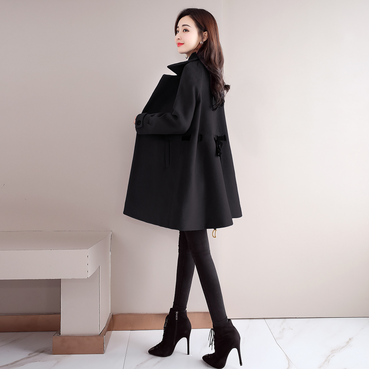 【冬装新款】女士时尚纯色翻领长袖纽扣气质宽松中长款毛呢大衣 黑色