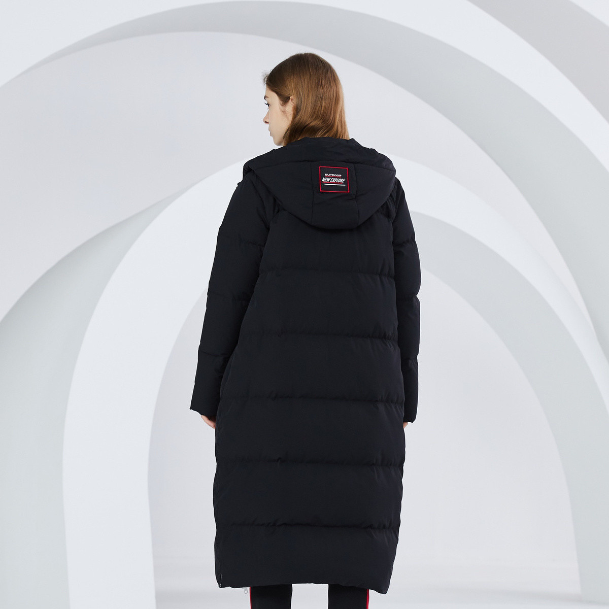 波司登bosideng 冬季女式长款过膝连帽季羽绒服 黑藏蓝 170/92a