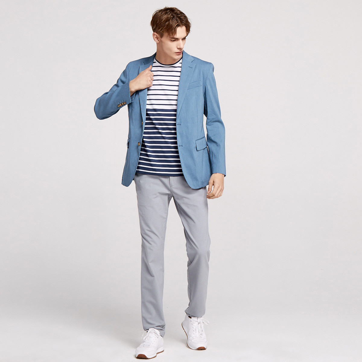 季节: 春,秋 领型: 西装领 衣长: 长 面料: 麻混纺 款式: 日常便服