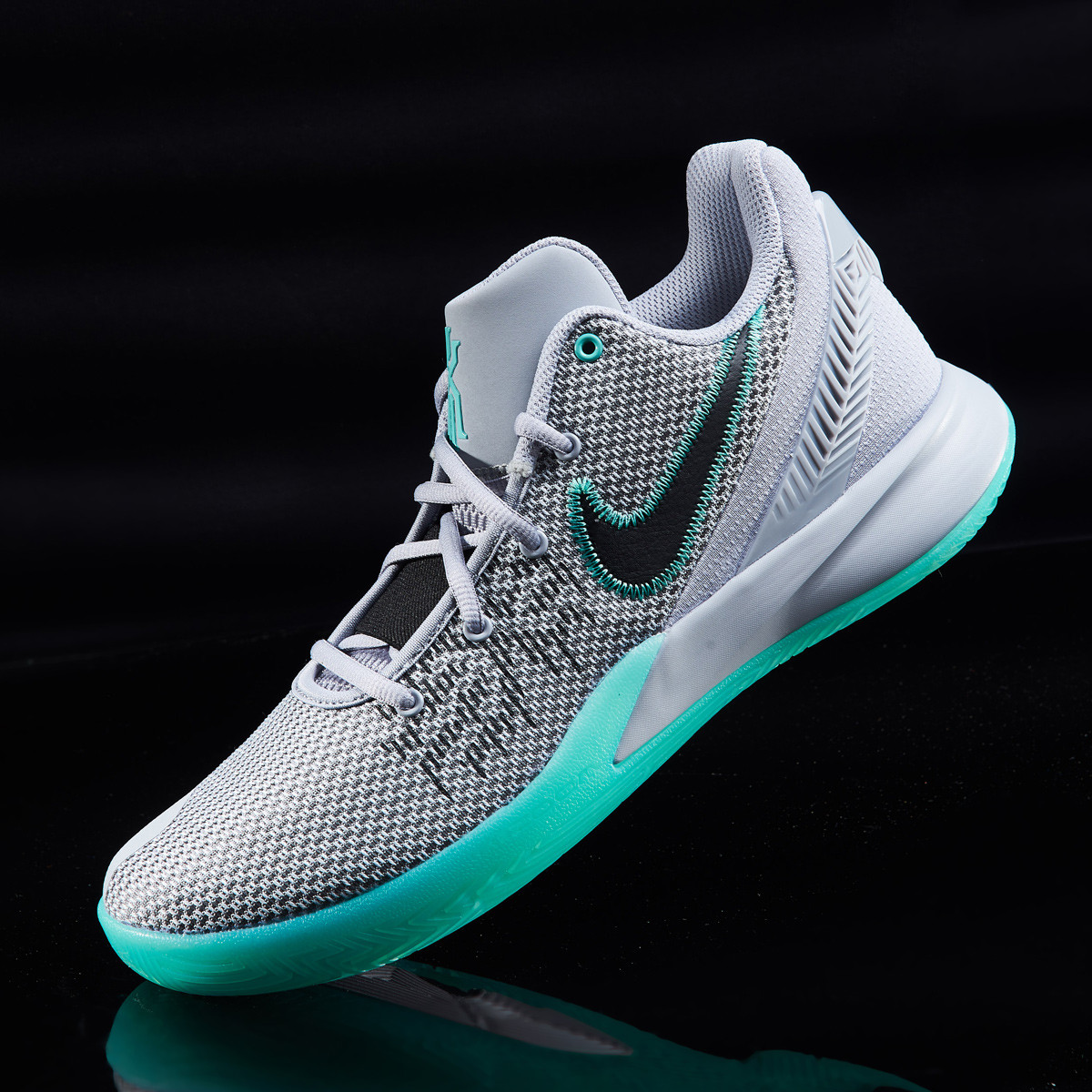 耐克nike kyrie flytrap 欧文透气缓震男篮球鞋 灰色 10