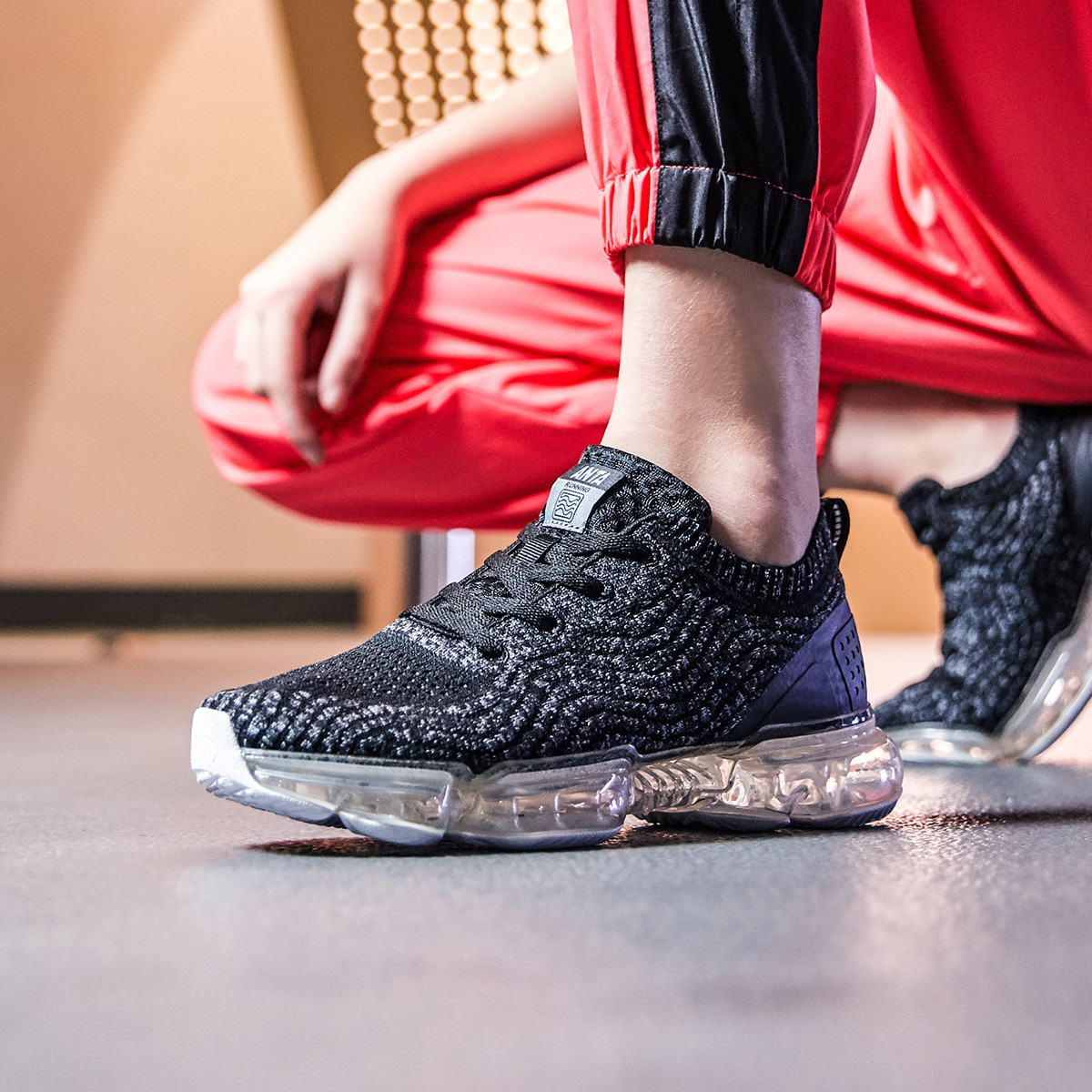 安踏新品女鞋跑鞋nasa系列seeed零界60th纪念款全掌气垫运动鞋