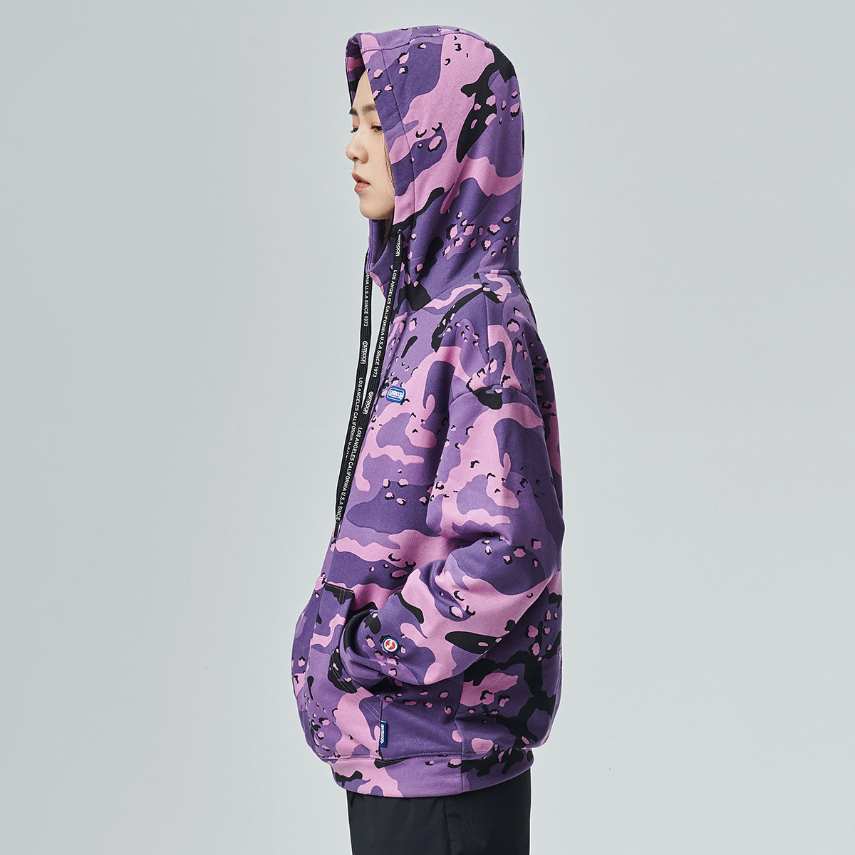 outdoor秋冬时尚女款连帽套头卫衣