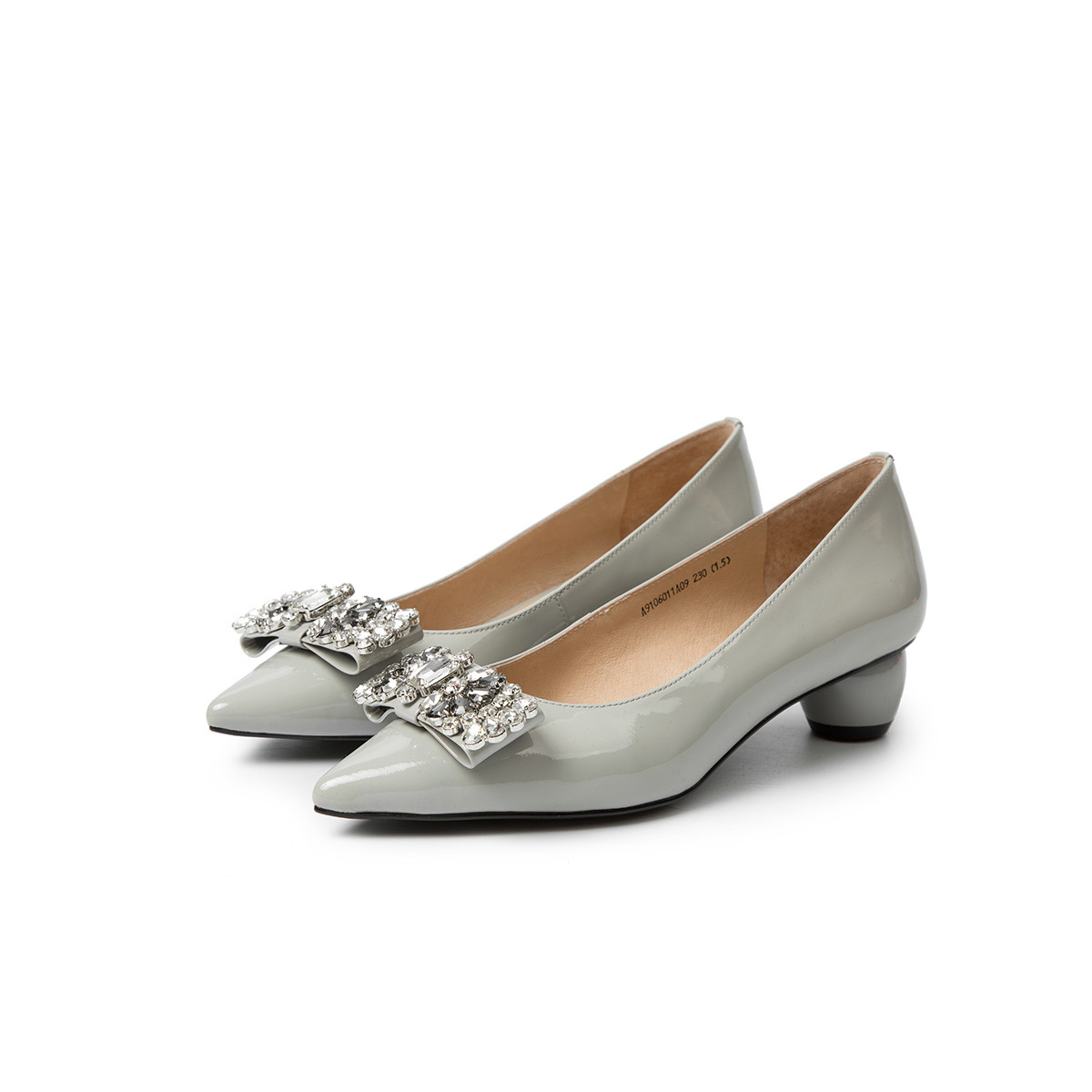 c.banner 千百度女鞋2019秋季漆皮钻饰蝴蝶结尖头浅口中粗跟单鞋