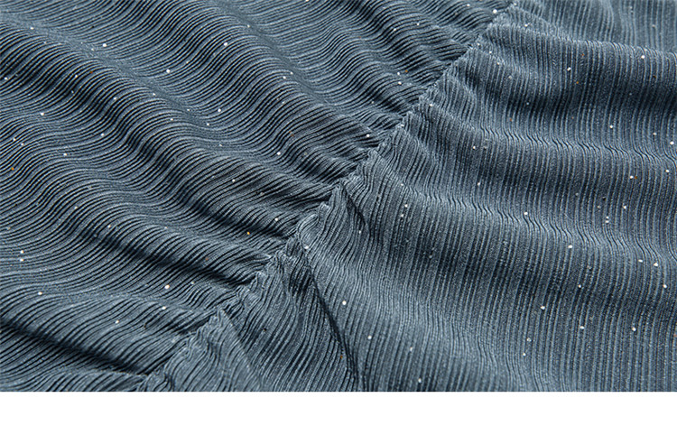 【抽褶设计】吸睛金粉面料轻薄舒适质感褶皱v领设计女式t恤