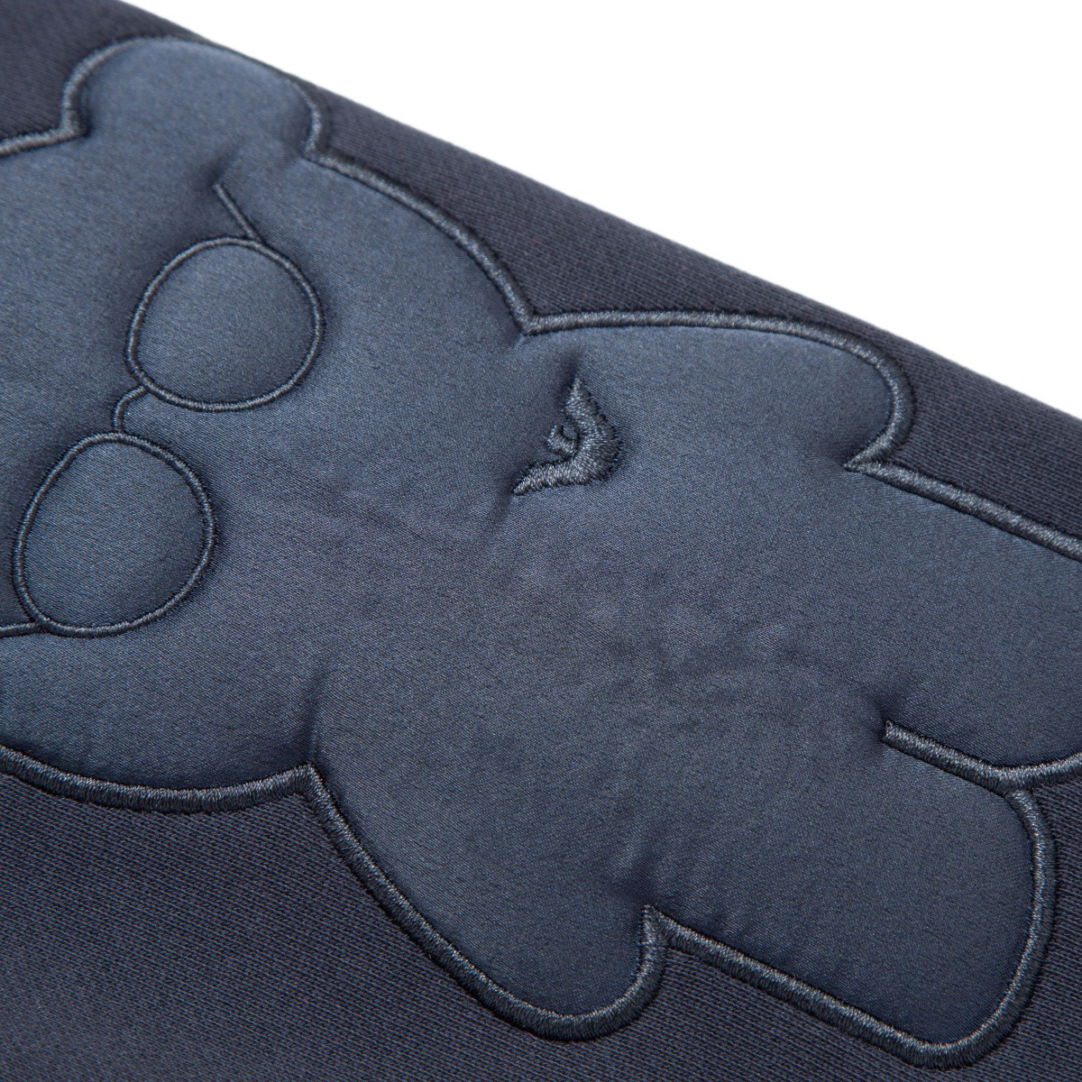 漫画小熊系列 阿玛尼女装小熊贴布休闲卫衣