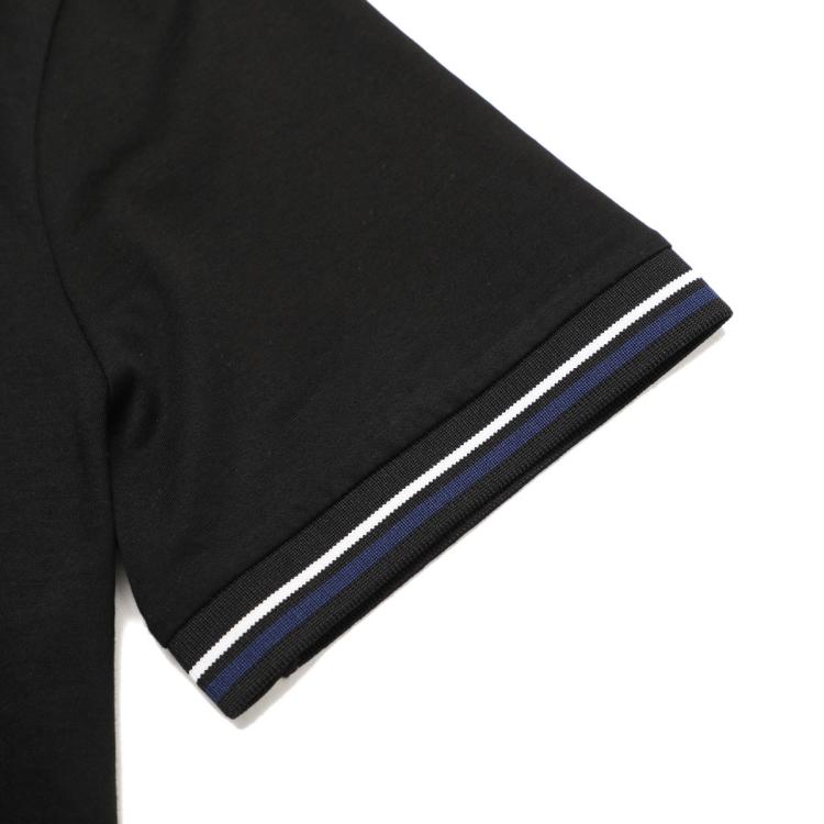 Armani Exchange 男士时髦帅气商务休闲短袖polo衫 In Black