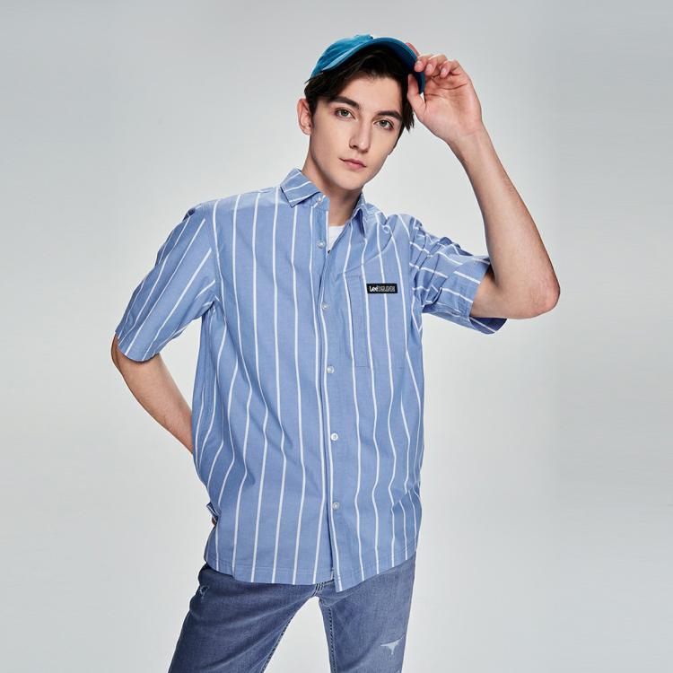 Lee Xline23春夏新品舒适版竖条纹蓝色男短袖衬衫酷 In Blue